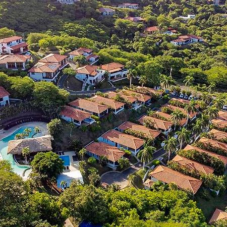 Villas Sol And Beach Resort Плая Eрмоса Екстериор снимка